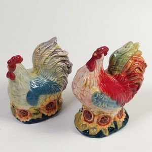 Chicken/Rooster Ceramic Salt & Pepper Shakers